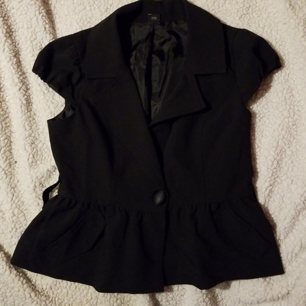 Short Sleeve Black Blazer